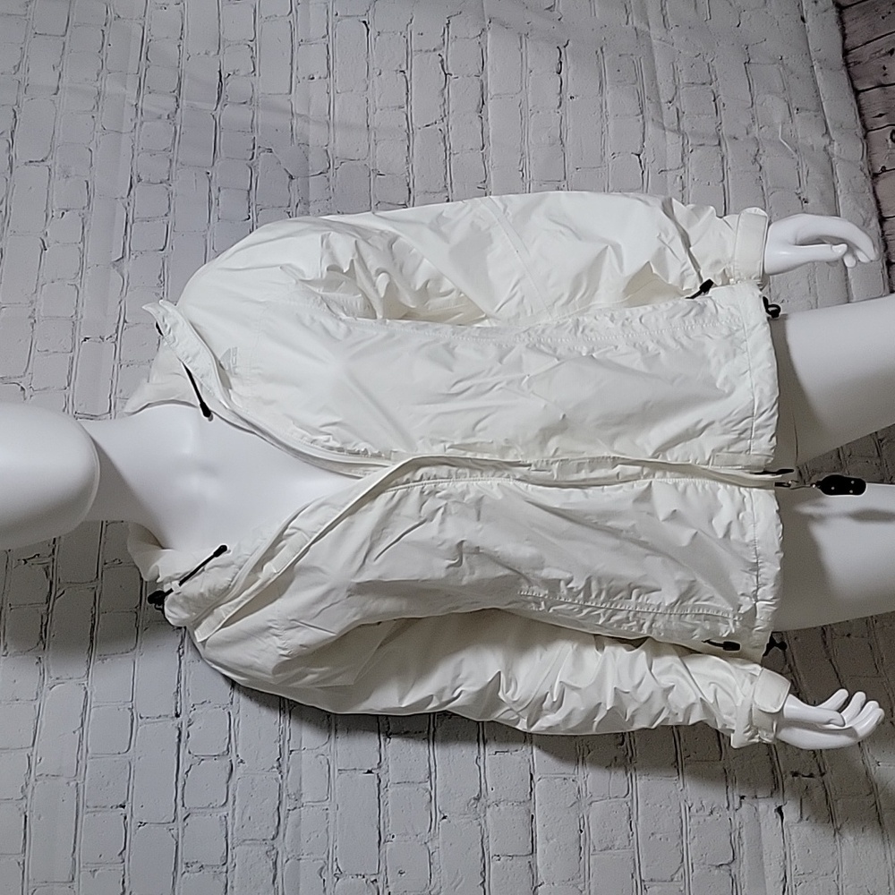 White Nike ACG hooded outer layer